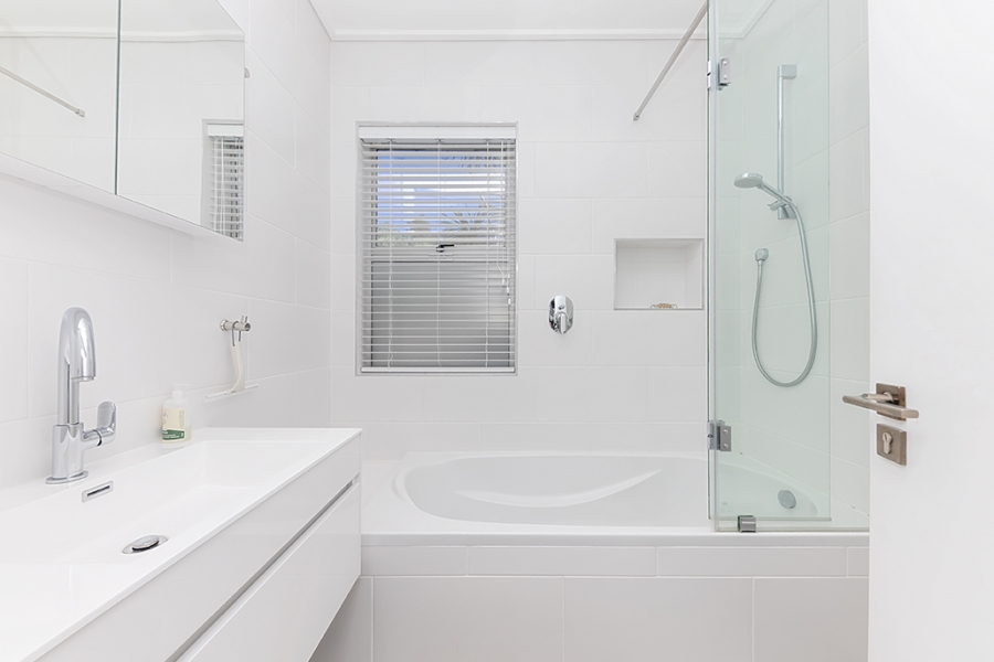 To Let 4 Bedroom Property for Rent in Tamboerskloof Western Cape
